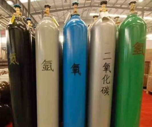 太原工業(yè)氣體氧氣，乙炔，氬氣，氮?dú)獾闹迫∨c用法